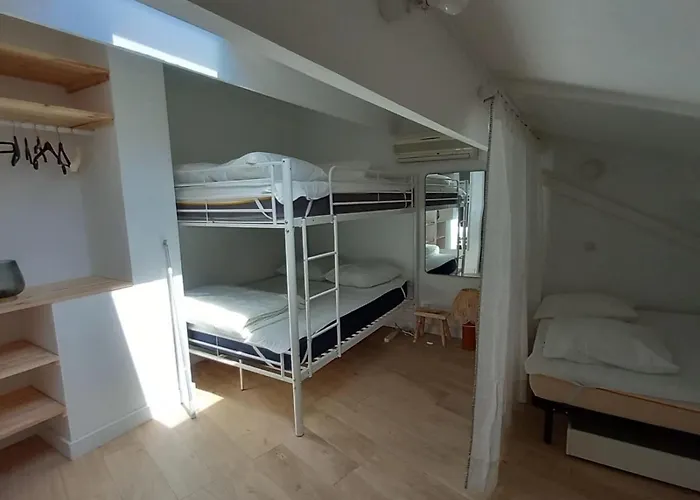 Apartment 3p With Terrace On The Seafront *